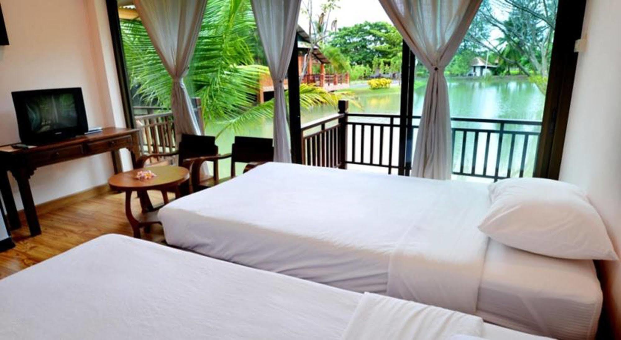 The Grand Jamjuree Resort Lamphun Buitenkant foto