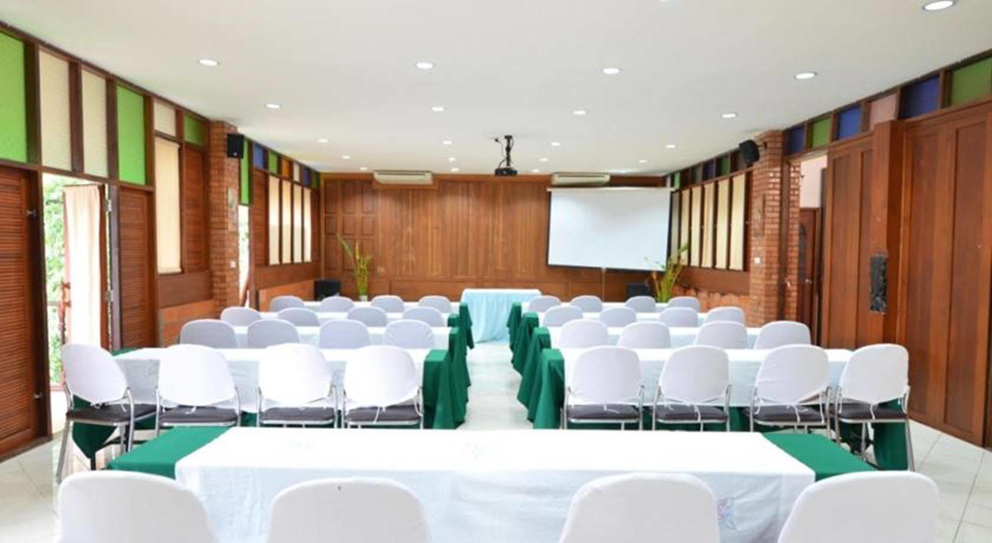 The Grand Jamjuree Resort Lamphun Buitenkant foto